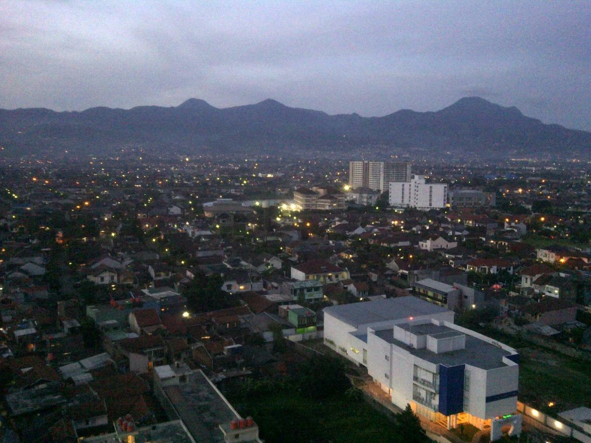 Apartemen The Suites Kayla Bandung Buitenkant foto